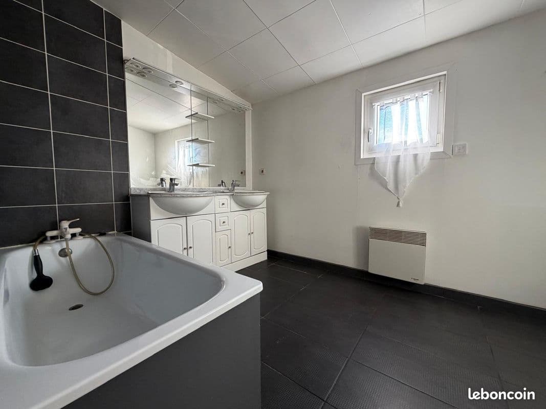 Marquette-lez-Lille - Maison - 90 m² - 4 pièces — photo 5/8