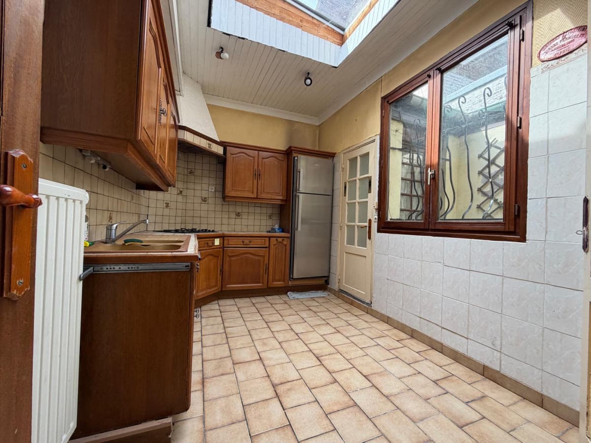 Maison - 112 m² - 4 pièces — photo 3/6